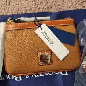 Dooney and bourke kirby wristlet